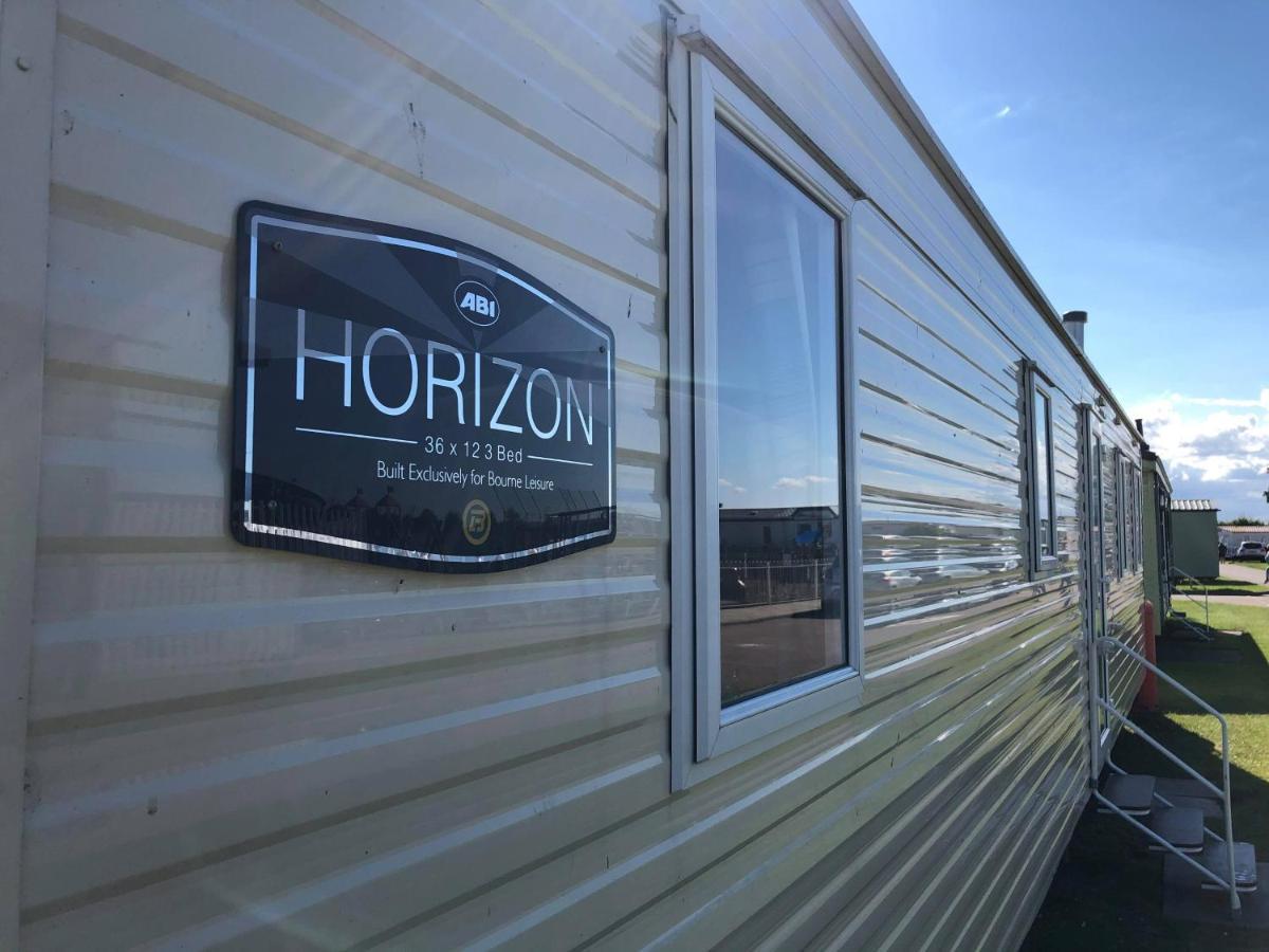 3 Bed 8 Berth Caravan In California Cliffs - M1 Great Yarmouth Exterior photo