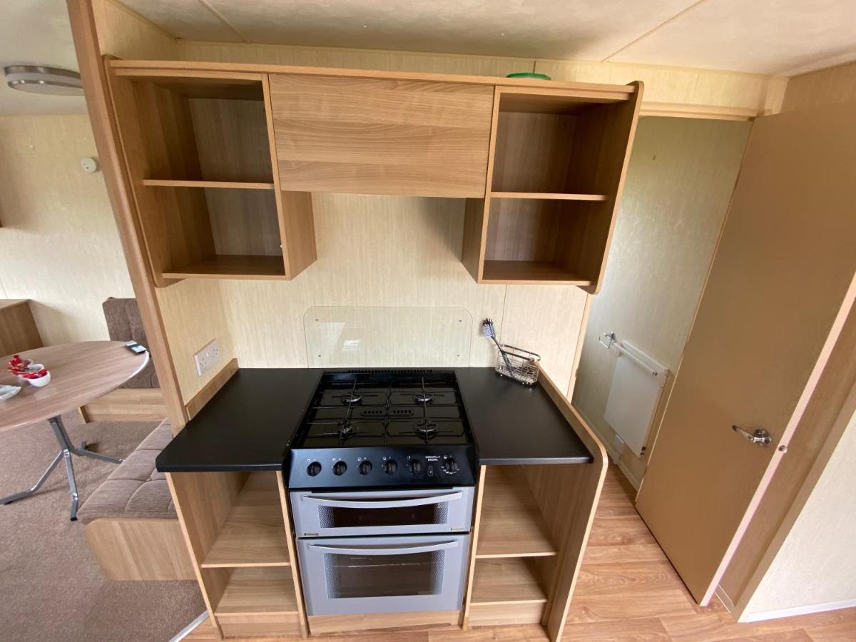 3 Bed 8 Berth Caravan In California Cliffs - M1 Great Yarmouth Exterior photo
