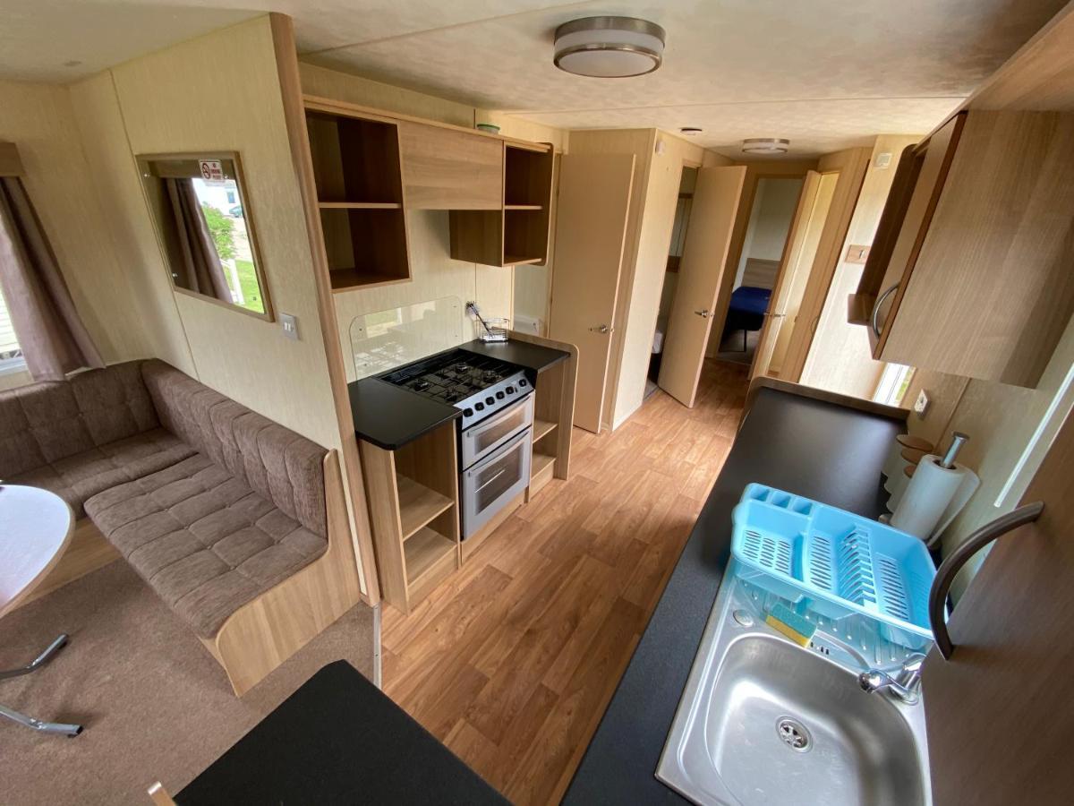 3 Bed 8 Berth Caravan In California Cliffs - M1 Great Yarmouth Exterior photo