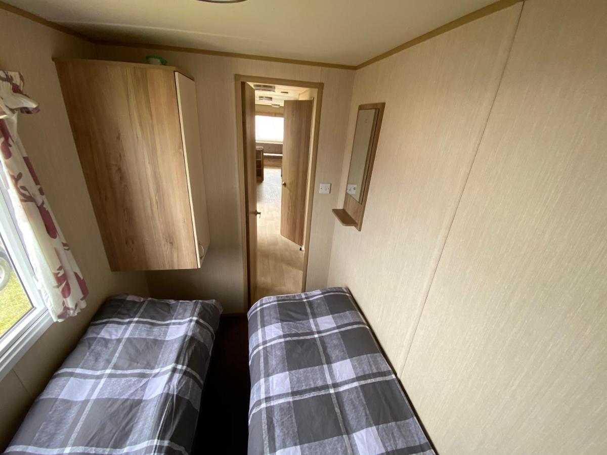3 Bed 8 Berth Caravan In California Cliffs - M1 Great Yarmouth Exterior photo